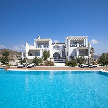 Miland Suites Адамас Екстер'єр фото