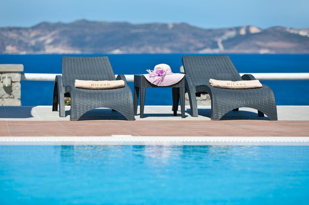 Miland Suites Адамас Екстер'єр фото