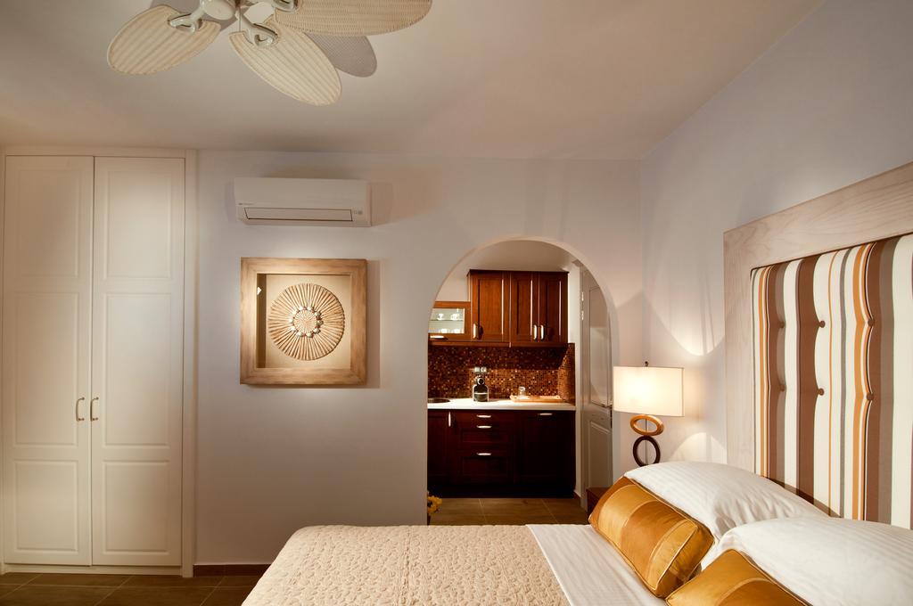 Miland Suites Адамас Екстер'єр фото