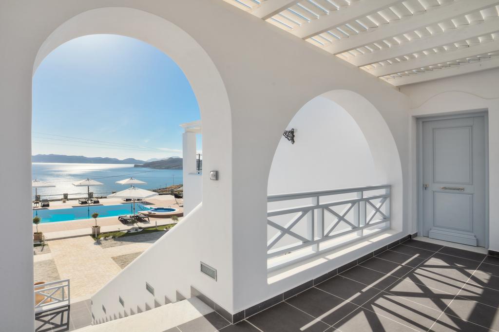 Miland Suites Адамас Екстер'єр фото