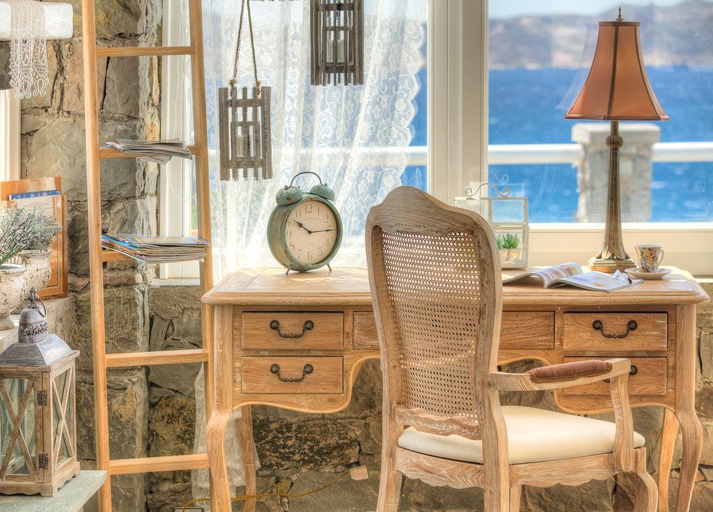 Miland Suites Адамас Екстер'єр фото