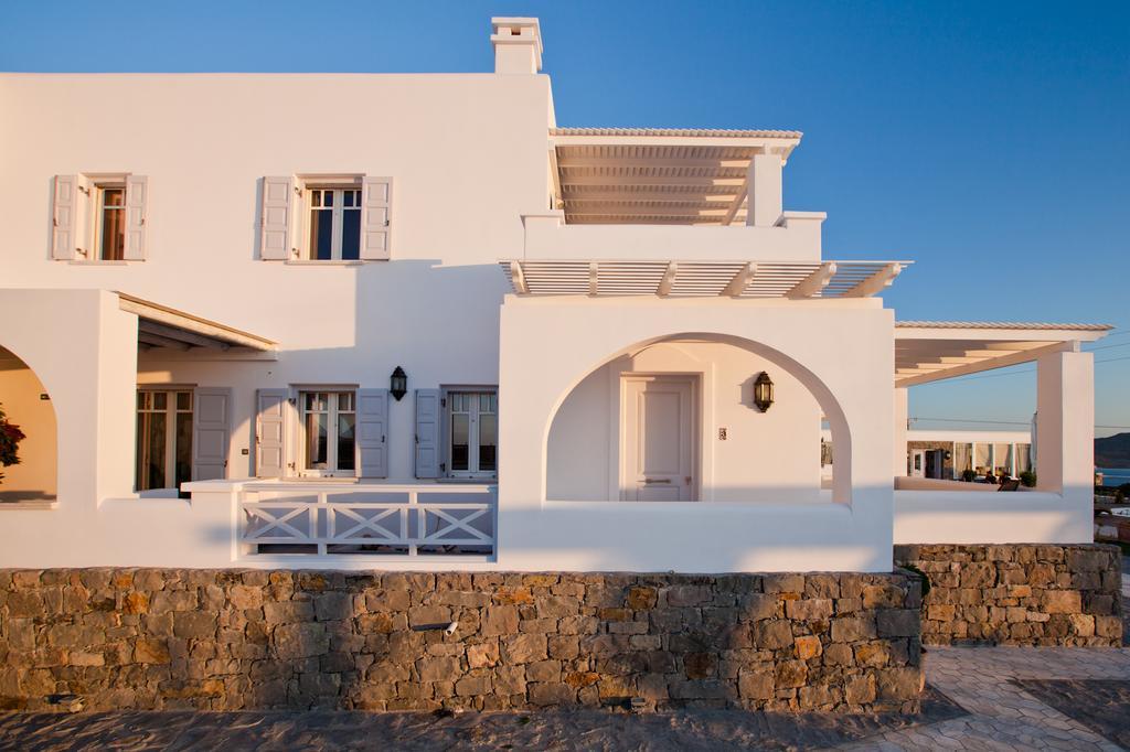 Miland Suites Адамас Екстер'єр фото