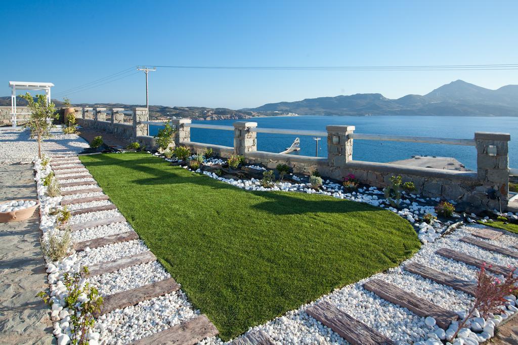 Miland Suites Адамас Екстер'єр фото
