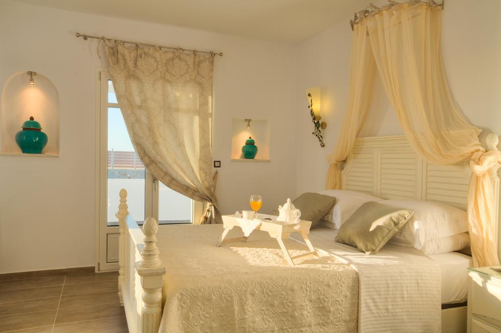 Miland Suites Адамас Екстер'єр фото